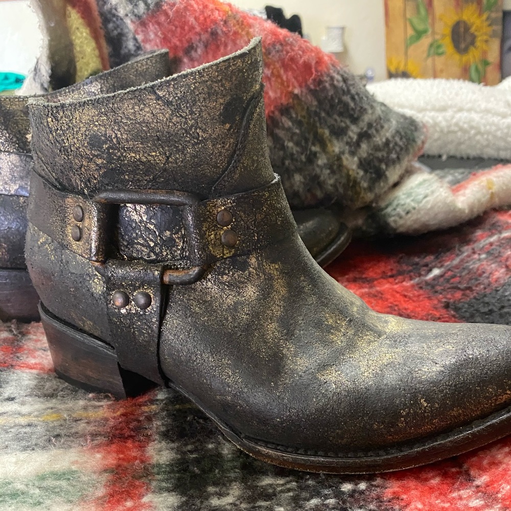 Free Bird boots
